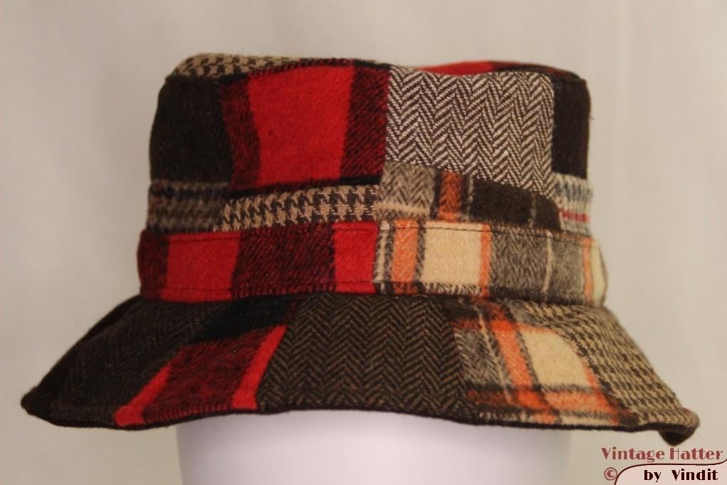 buckethat Vissershoed patchwork rood/bruin 59 en 60 nieuw, 60 cm (XL, 7½ inch) of meer, Hoed, Nieuw, Ophalen of Verzenden