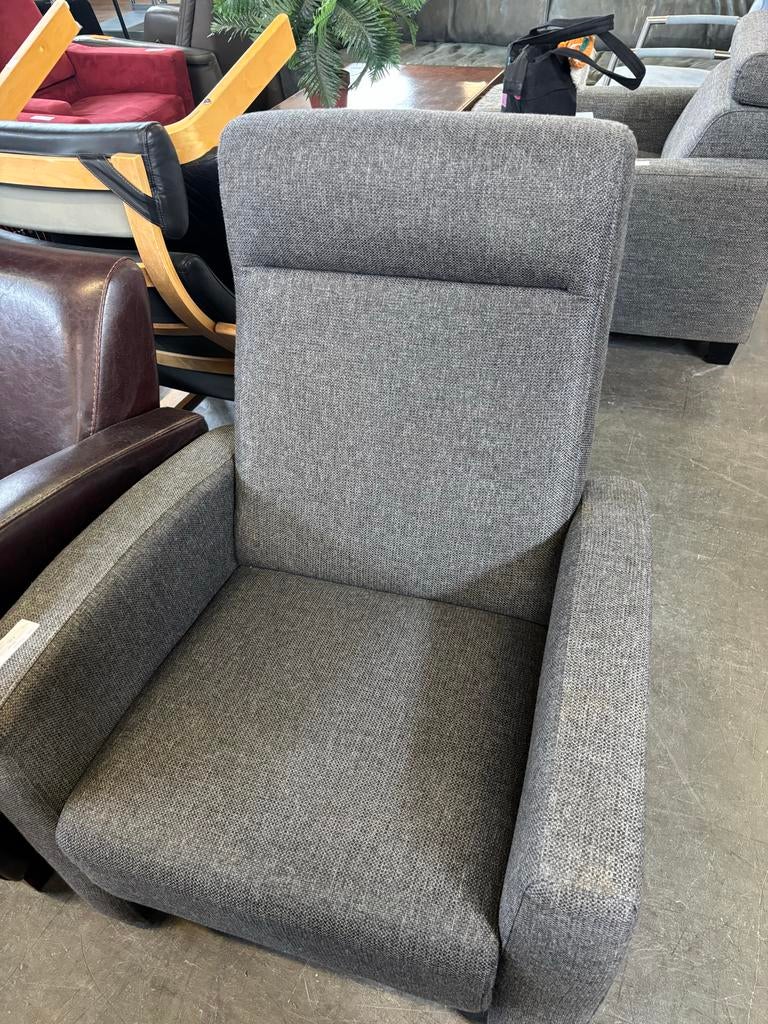 Comfortabele grijze stoel - GRATIS AF TE HALEN, Huis en Inrichting, Fauteuils, Ophalen, 75 tot 100 cm, Zo goed als nieuw, Stof