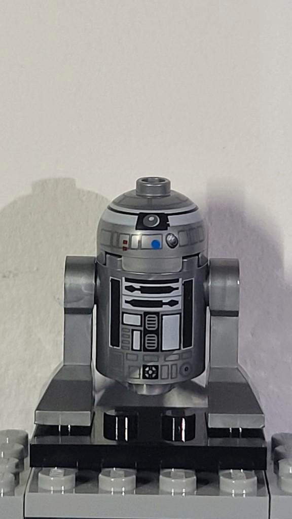 LEGO Minifigure-Resistance R2-Q2-In zeer goede staat, Kinderen en Baby's, Speelgoed | Duplo en Lego, Zo goed als nieuw, Lego, Complete set