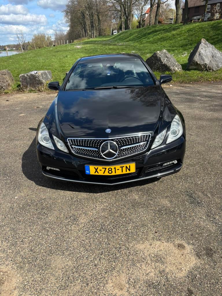 Mercedes-Benz E-Klasse 3.5 E350 CGI Coupe AUT 2009 Zwart, Automaat, Achterwielaandrijving, 1800 kg, 4 stoelen