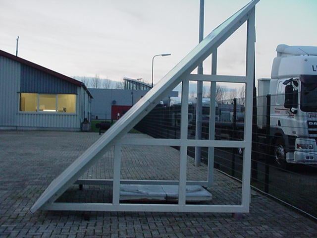 FRAME CONSTRUCTIE VOOR ZONNEPANELEN, Ophalen, Zo goed als nieuw