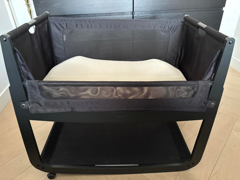 Snuzpod5 Co-sleeper zwart, Kinderen en Baby's, Ophalen, Zo goed als nieuw, Wieg