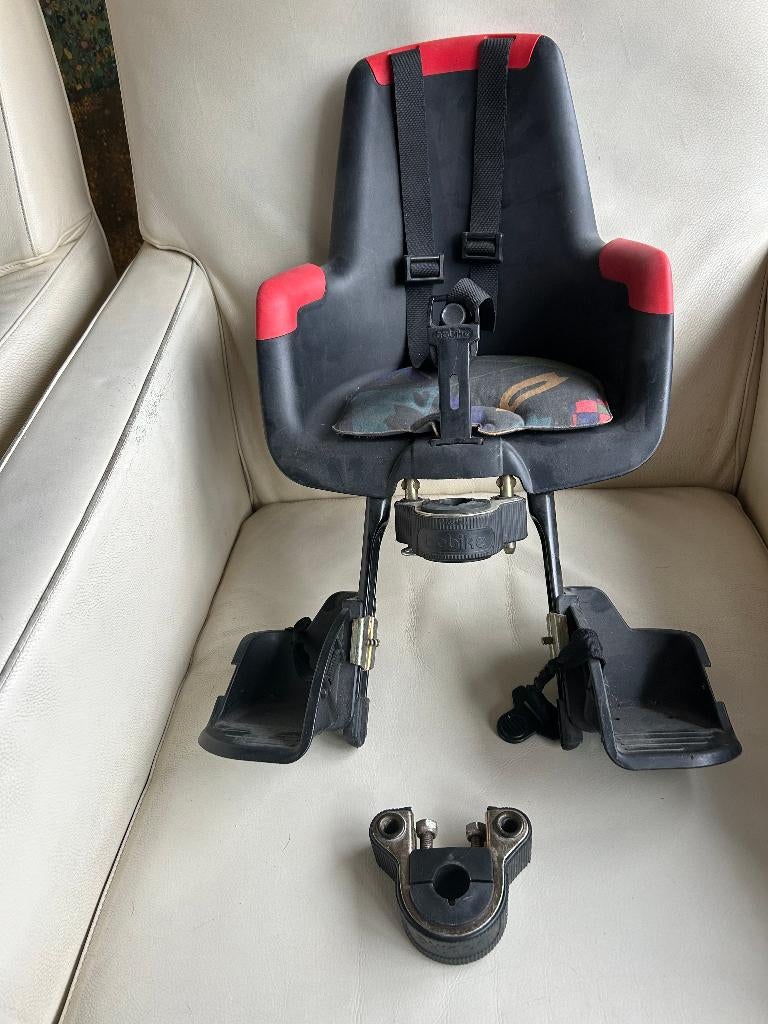 Bobike fietsstoeltje voor, Fietsen en Brommers, Fietsaccessoires | Fietsstoeltjes, Ophalen, Voetsteuntjes, Bobike voorzitje, Zo goed als nieuw