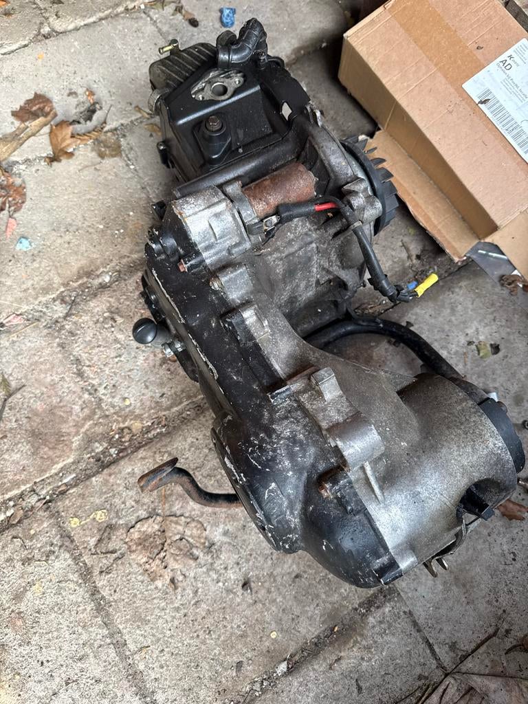 Piaggio Zip/Vespa 4T motorblok - werkend gedemonteerd, Fietsen en Brommers, Brommeronderdelen | Scooters, Ophalen of Verzenden