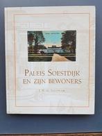 Paleis Soestdijk en zijn bewoners door J.W. van Steendelaar., Ophalen of Verzenden, Zo goed als nieuw, Nederland, Tijdschrift of Boek