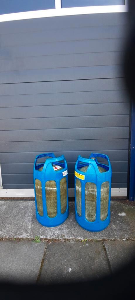 2 x gasfles lichtgewicht 24,5 liter gevuld.
10.5 kg fles., Tuin en Terras, Terrasverwarmers, Ophalen of Verzenden