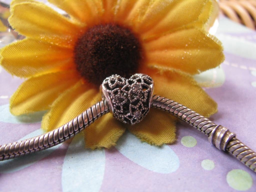 Pandora bedel 798462C00 = hearts & beaded stars + zirkoniaas, Pandora, Ophalen of Verzenden, Zo goed als nieuw, 1 bedel