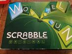 Scrabble spel - Klassieker voor woordliefhebbers!, Ophalen, Mattel, Zo goed als nieuw, Een of twee spelers