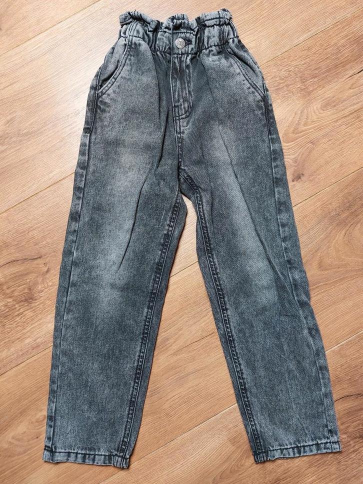 Jeans maat 134 z.g.a.n., Kinderen en Baby's, Kinderkleding | Maat 134, Zo goed als nieuw, Meisje, Broek, Ophalen of Verzenden