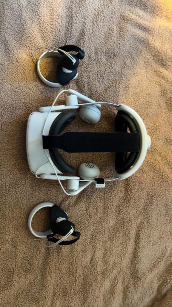 Meta Quest 2 128 GB, Spelcomputers en Games, Virtual Reality, Zo goed als nieuw, Overige platformen, VR-bril, Ophalen of Verzenden