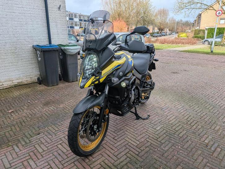 Suzuki V-Strom 650 XTA in nieuwstaat, Motoren, Motoren | Suzuki, Particulier, Toermotor, meer dan 35 kW, 2 cilinders, ABS, Handvatverwarming