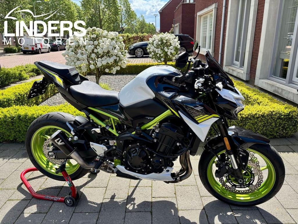 KAWASAKI Z900 Leovince / topstaat!!! (bj 2021), Motoren, 4 cilinders, Motorrijbewijs A, 948 cc, Bedrijf