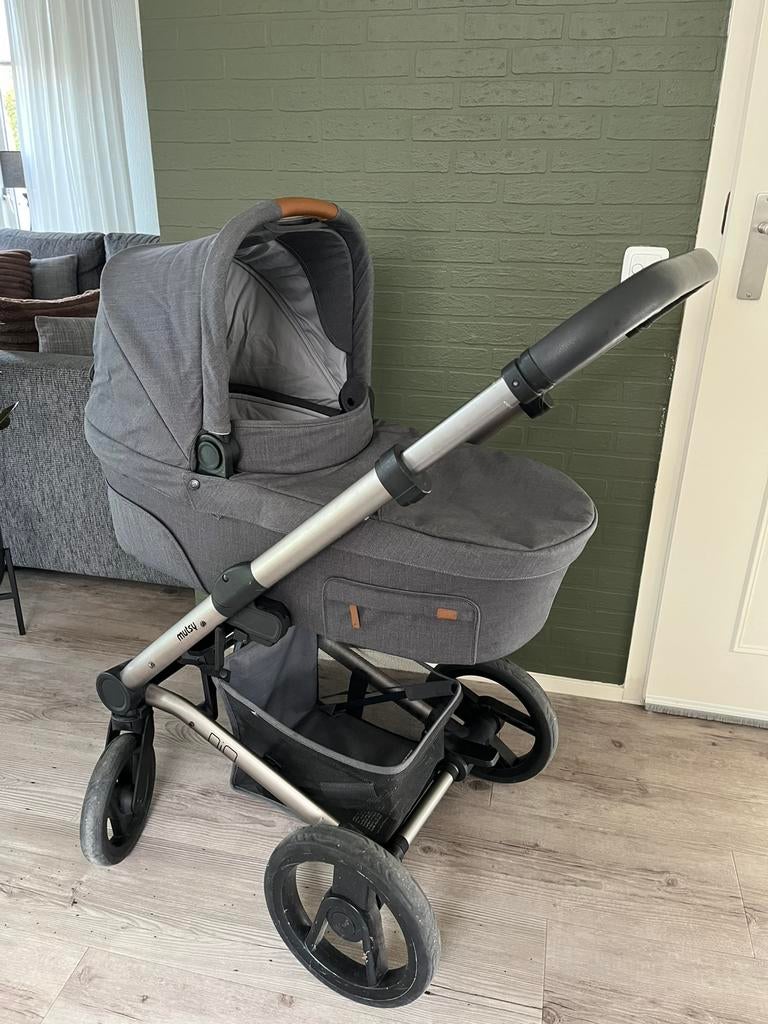 Kinderwagen met cybex maxi cosi, Kinderen en Baby's, Kinderwagens en Combinaties, Ophalen, Zo goed als nieuw, Combiwagen, Mutsy