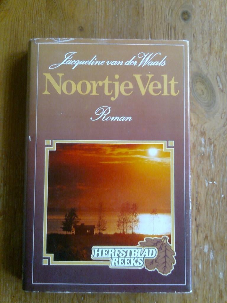 Noortje Velt,  door Jacqueline van der Waals, Ophalen of Verzenden, Zo goed als nieuw
