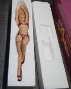 Erotissimo Collection  pin up girl Kelly, Verzamelen, Beelden en Beeldjes, Ophalen of Verzenden, Zo goed als nieuw, Dier