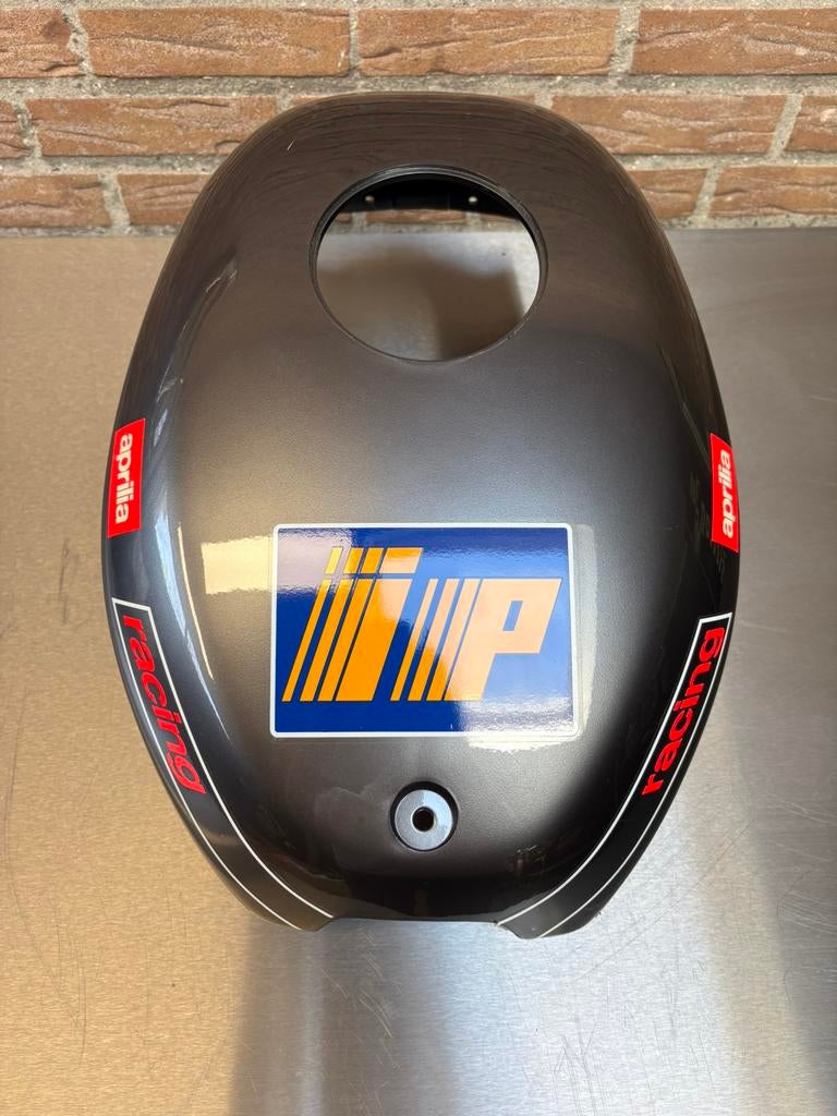 Aprilia RS 50 Valentino Rossi tankcover tank, Fietsen en Brommers, Ophalen of Verzenden, Nieuw, Tank