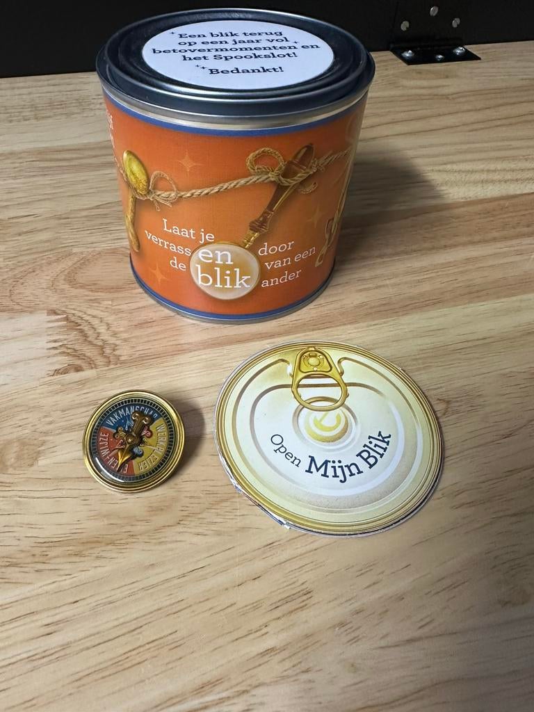 Efteling pin met blik, Verzamelen, Efteling, Ophalen of Verzenden, Zo goed als nieuw, Button of Speldje