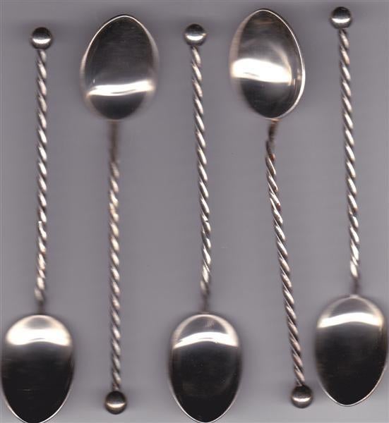 5 lepeltjes stijlappel. Lepeltjes zijn recht en niet krom., Verzilverd, Ophalen of Verzenden, Zo goed als nieuw, Metaal