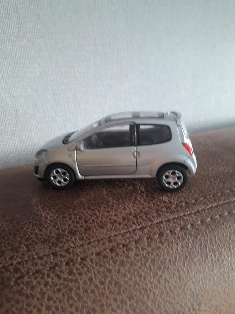 Renaukt Twingo GT Welly 1/32 grijs, Ophalen of Verzenden, Zo goed als nieuw, Auto, Overige merken