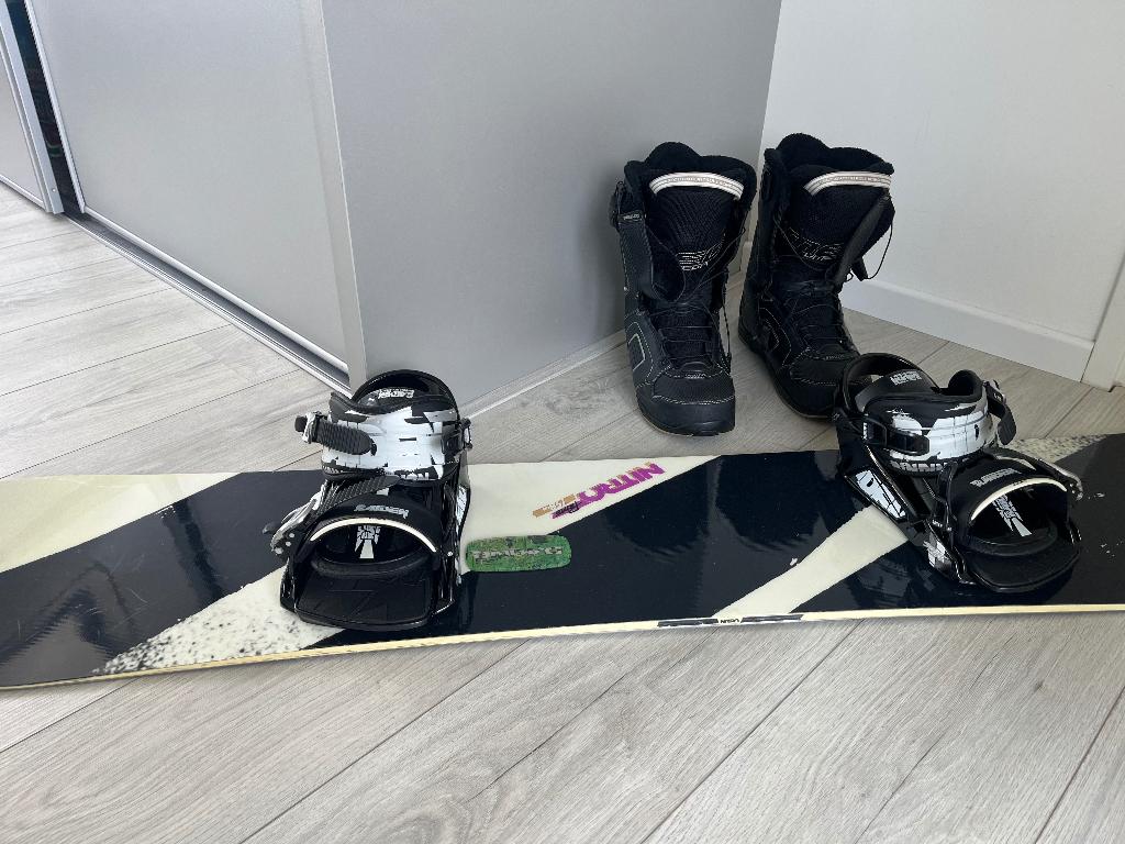 Snowboard compleet, Sport en Fitness, Snowboarden, Ophalen, Gebruikt, Board