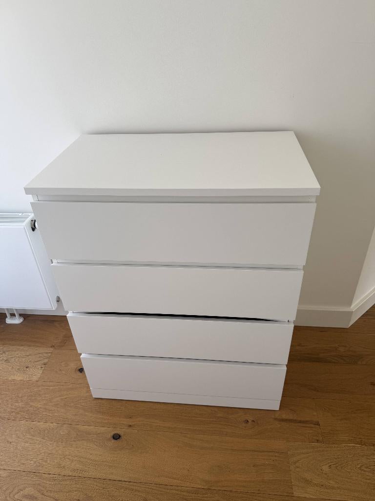 IKEA MALM ladekast (Gratis)(Free) - small damage, Huis en Inrichting, Kasten | Ladekasten, Ophalen, Gebruikt, 50 tot 100 cm, 3 of 4 laden