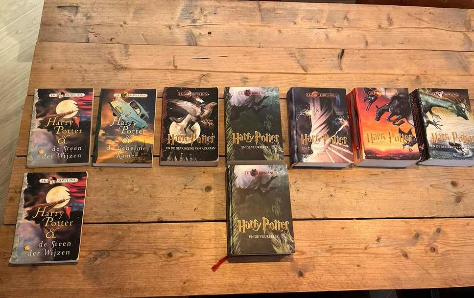 Harry Potter complete serie + 2 extra boeken, Boeken, Ophalen