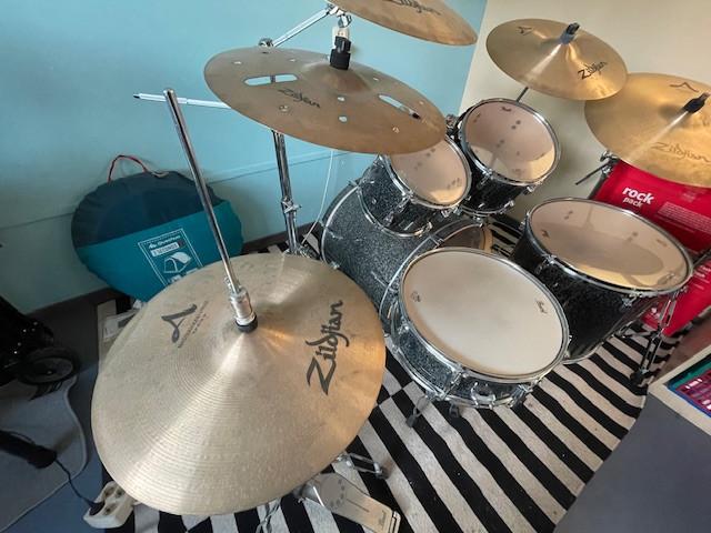 Pearl Decade Maple drumset en Zildjian bekkens, Ophalen, Gebruikt, Pearl