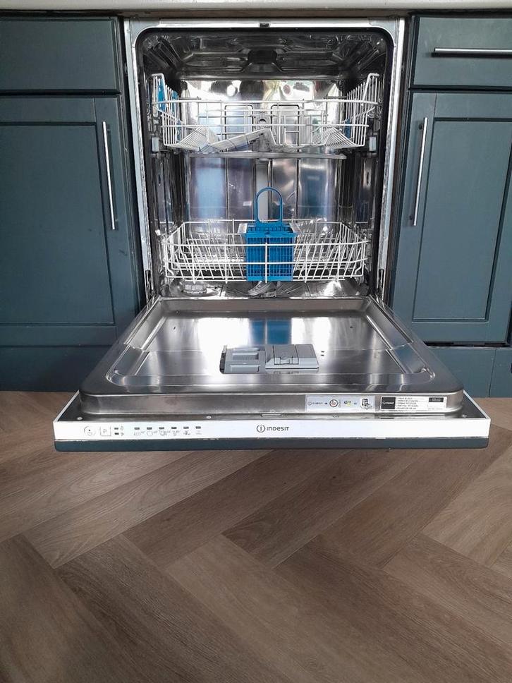 Inbouw vaatwasser Indesit EU CB 100, Witgoed en Apparatuur, Vaatwasmachines, Gebruikt, Inbouw, 85 tot 90 cm, 45 tot 60 cm, Eco programma