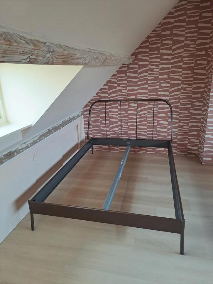Ikea bedframe Korpardal 140x200, Huis en Inrichting, Slaapkamer | Bedden, Gebruikt, Twijfelaar, 140 cm, 200 cm, Metaal, Bruin