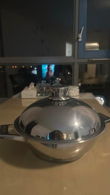 Simtronic 24 cm pan beschikbaar voor biedingen