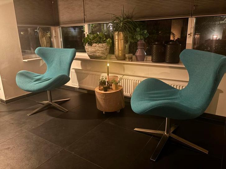 2 draaistoelen licht blauw, Huis en Inrichting, Fauteuils, Gebruikt, Stof, Minder dan 50 cm, 75 tot 100 cm, Ophalen