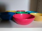 7 kleine schaaltjes blauw, geel, groen en roze, Huis en Inrichting, Keuken | Servies, Overige materialen, Ophalen of Verzenden
