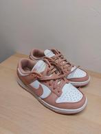 Nike dunk low roze maat 40, Kleding | Dames, Schoenen, Nike, Ophalen of Verzenden, Sneakers of Gympen, Roze