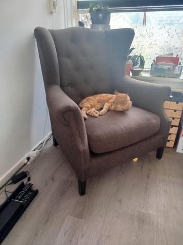 prachtig fijne stoel, exclusief kat beschikbaar voor biedingen