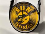 Sun Studios - Gitaar - Unieke klok!, Verzenden, Nieuw, Analoog, Wandklok