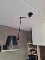Zwarte hanglamp met knikarm, Huis en Inrichting, Lampen | Hanglampen, 50 tot 75 cm, Ophalen of Verzenden, Zo goed als nieuw, Metaal
