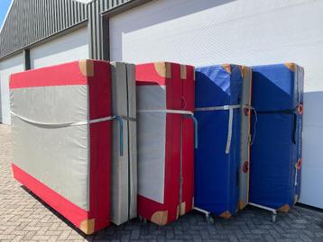 Dikke landingsmat, valmat  grote mat, turnmat, gymmat spring beschikbaar voor biedingen