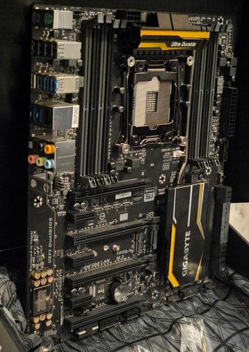 Gigabyte Moederbord beschikbaar voor biedingen