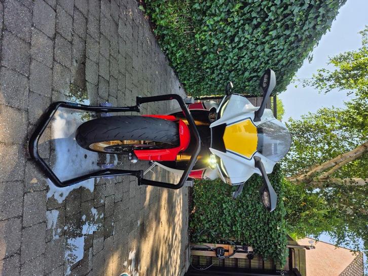 Yamaha r1 2023, Motoren, Motoren | Yamaha, Particulier, Super Sport, meer dan 35 kW, 4 cilinders, Motorrijbewijs A, ABS, Handvatverwarming