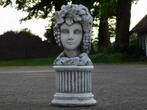 Bloempot Vrouw op Sokkel - 58 cm - Steen, Ophalen of Verzenden, Nieuw, Steen