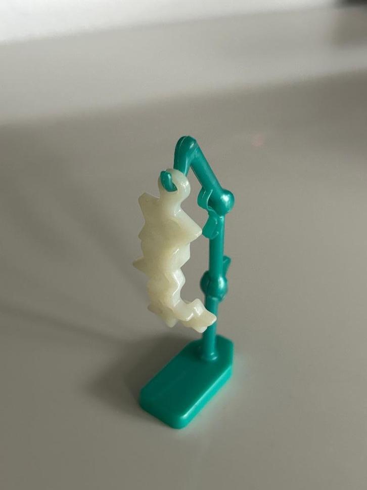 Kindersuprise FERRERO 2003 nummer K04-13 glow in the dark, Verzamelen, Verrassingseieren, Gebruikt, K-nummers, Verzenden