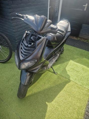 Peugeot Speedfight 2 - Opknapper beschikbaar voor biedingen