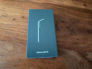 Samsung Galaxy S25 FE 128 GB Icy Blue nieuw beschikbaar voor biedingen