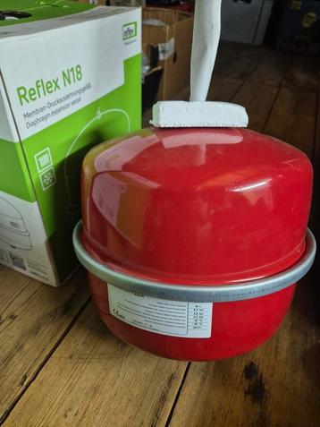 Reflex NIEUW Expansievat 3 stuks 18 Ltr. beschikbaar voor biedingen