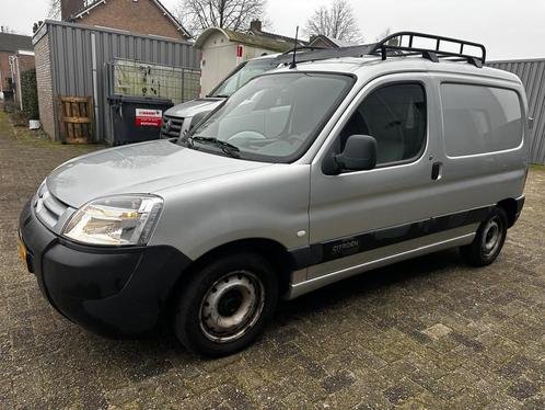 Citroen Berlingo 1.4i 2005 grijs kenteken 126000 km NAP apk6, Auto's, Citroën, Bedrijf, Berlingo, Airbags, Startonderbreker, Trekhaak