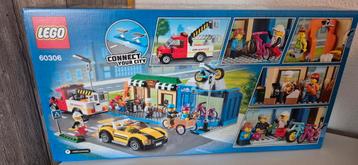 Nieuwe Lego City 60306 Winkelstraat beschikbaar voor biedingen