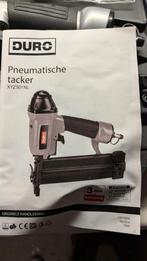 Twee tackers ., Doe-het-zelf en Verbouw, Ophalen, Zo goed als nieuw