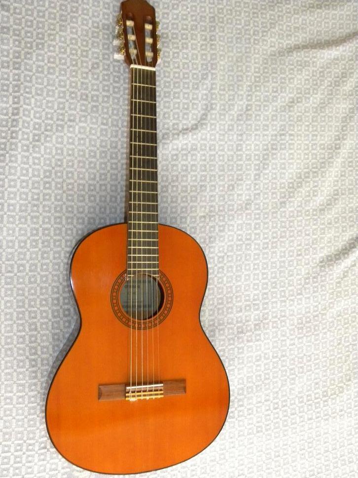 YAMAHA CS-40 & ALMERIA PURE  2/4, Muziek en Instrumenten, Snaarinstrumenten | Gitaren | Akoestisch, Zo goed als nieuw, Klassieke of Spaanse gitaar