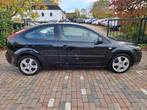 Ford Focus 2.0 16V Titanium, weinig kilometers, cruise,airco, Auto's, 145 pk, Zwart, 4 cilinders, Zwart