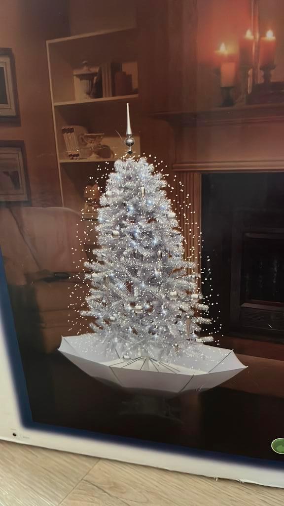 Hele grote kerstboom met snowing fontein, Diversen, Kerst, Nieuw, Ophalen